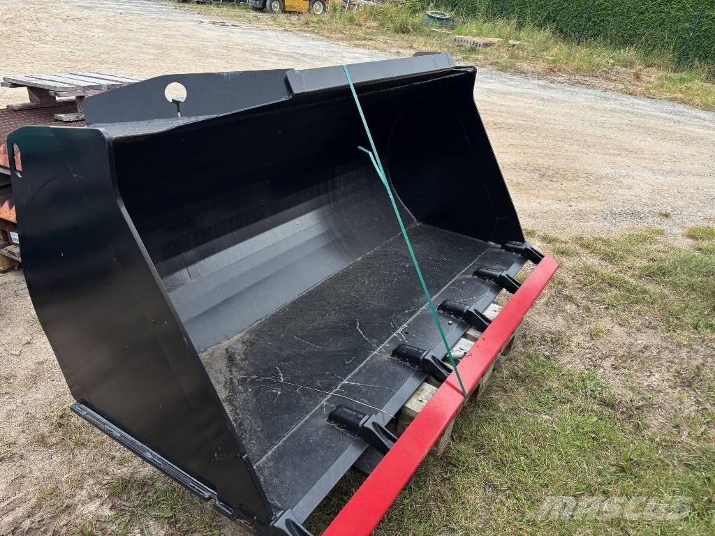JCB 409 Ladeschaufel Kanalak