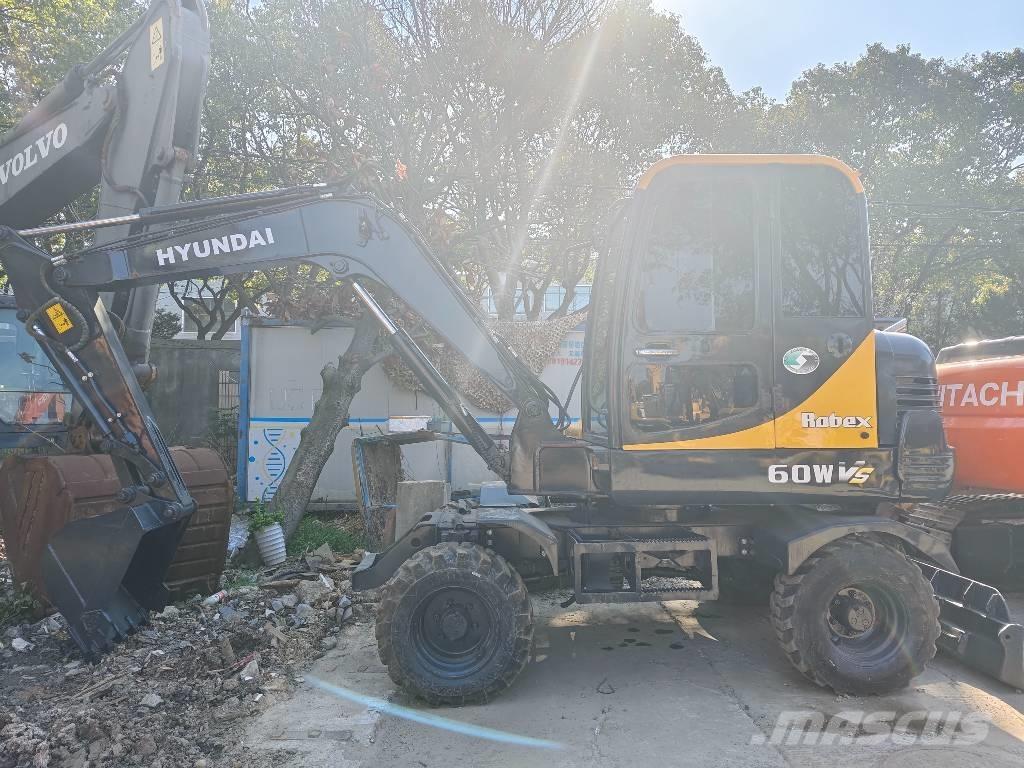 Hyundai 60 W VS Mini kotrók < 7t