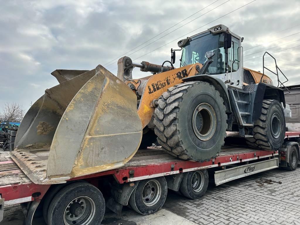 Liebherr L 566 Gumikerekes homlokrakodók
