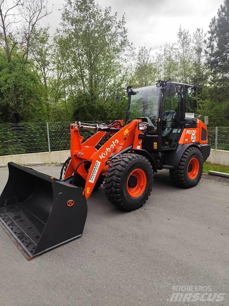 Kubota R 070 Gumikerekes homlokrakodók
