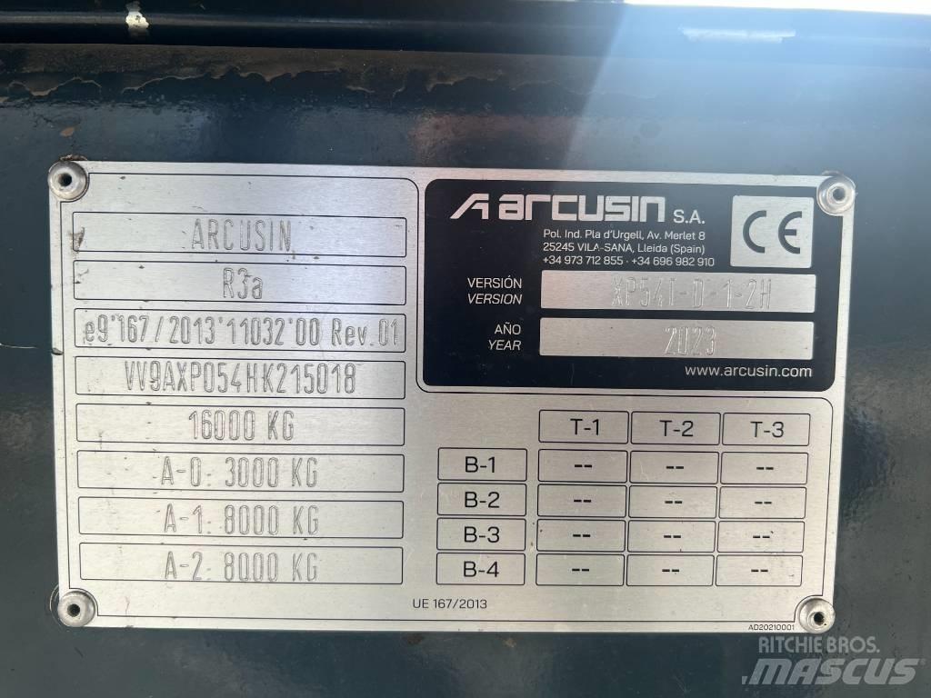 Arcusin AutoStarcker Bálaszállító pótkocsi