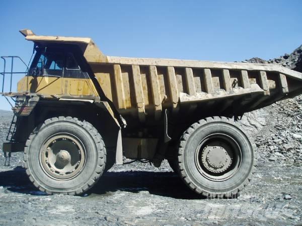 CAT 777 Nehézdömper