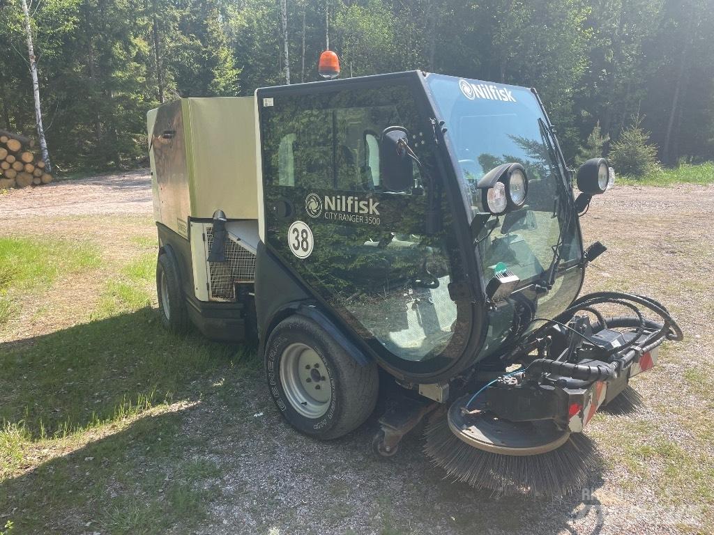 Nilfisk CR 3500 Úttakarító gépek