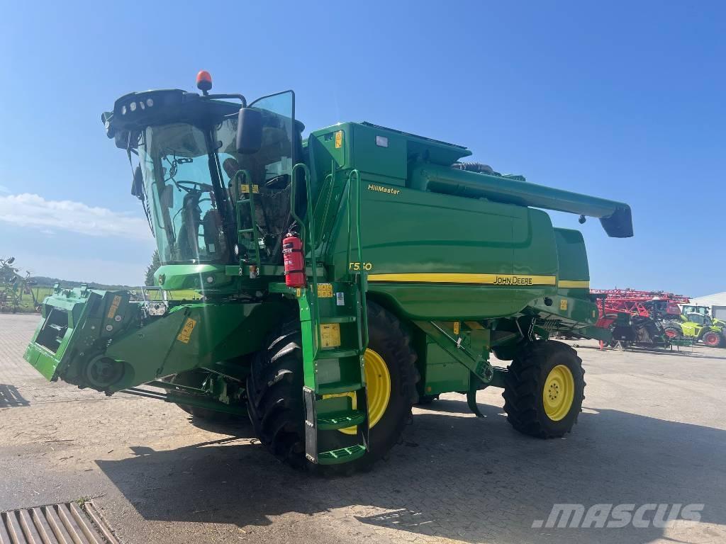 John Deere T 550 Kombájnok
