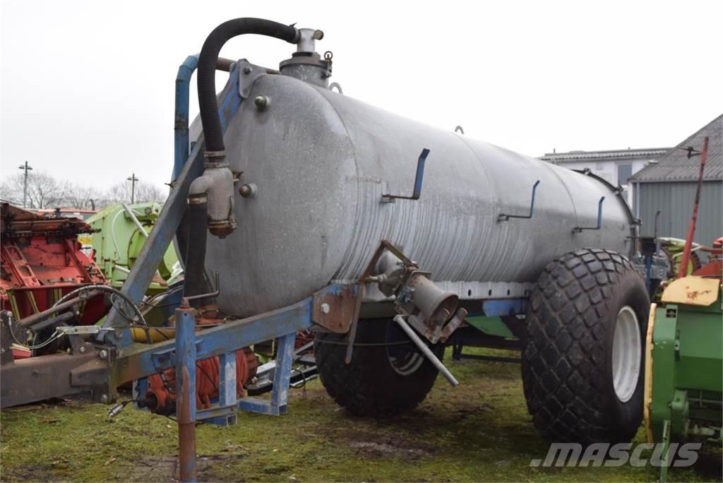  JW Perk P7000 Trágyaszóró