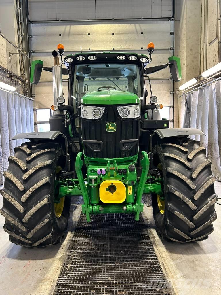 John Deere 6R 215 Traktorok