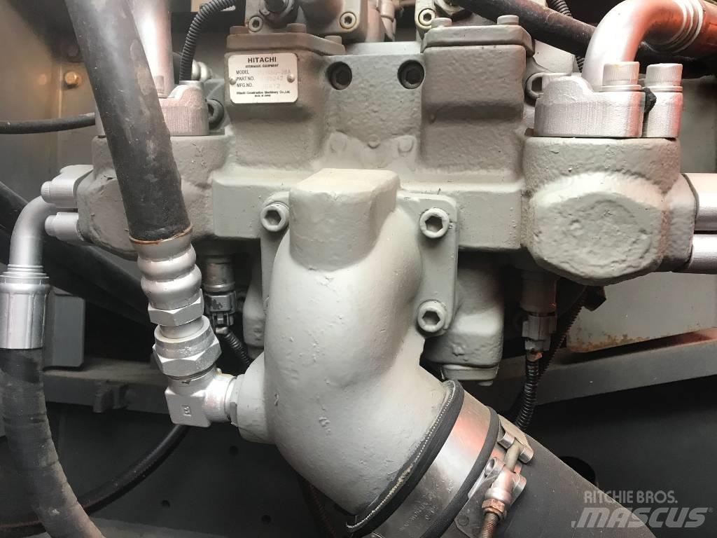Hitachi ZX 210 Lánctalpas kotrók