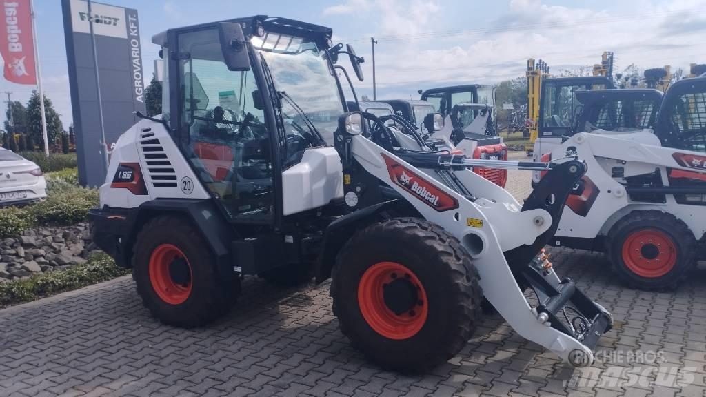 Bobcat L 85 Gumikerekes homlokrakodók