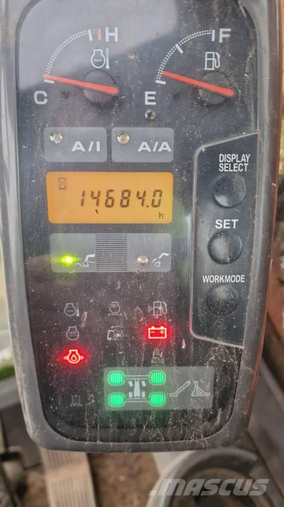 Hitachi ZX 130 W Gumikerekes kotrók