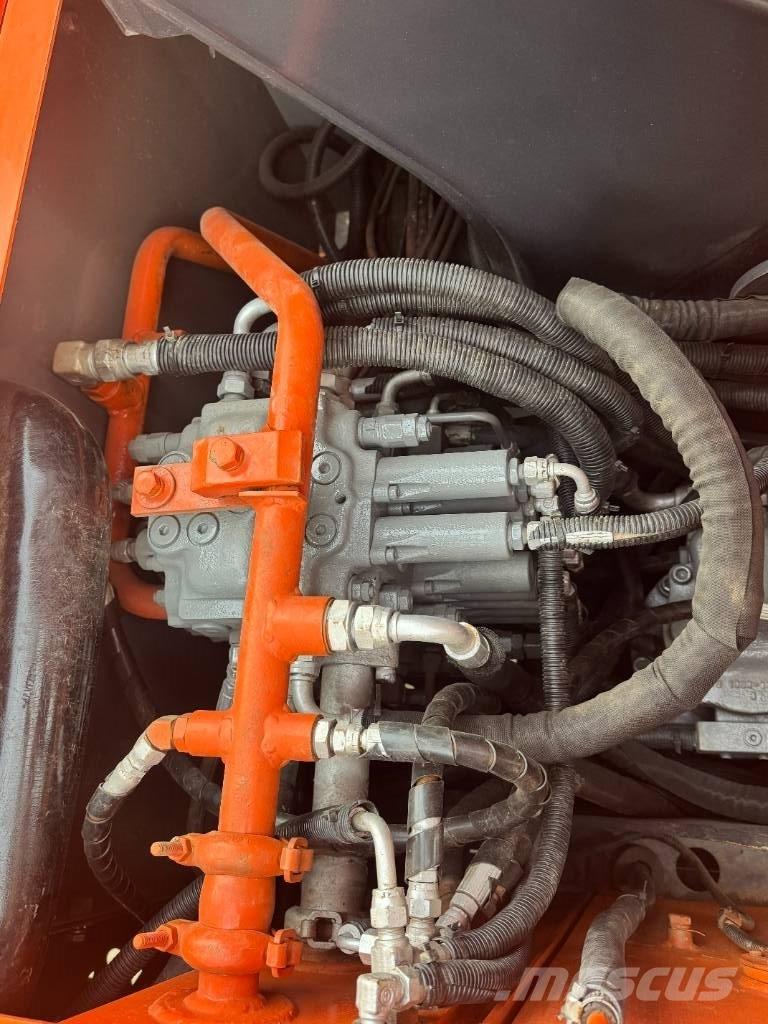 Hitachi ZX 70 Mini kotrók < 7t