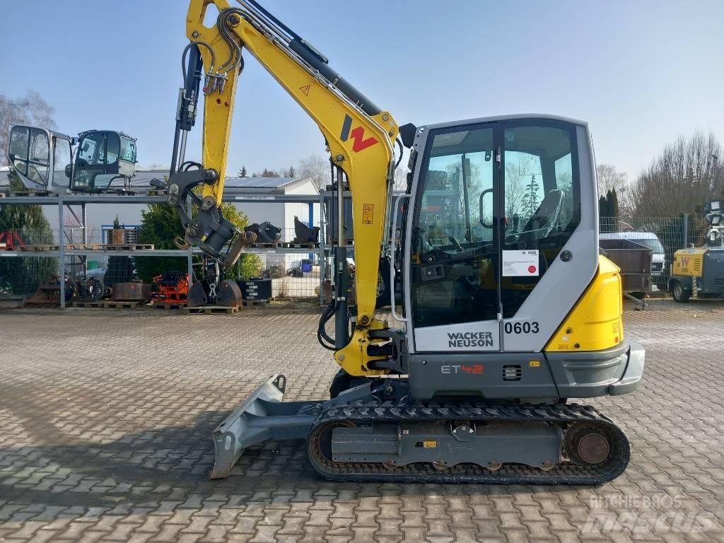 Wacker Neuson ET42 Lánctalpas kotrók