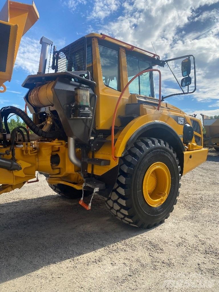 Volvo A 25 F Csuklósdömperek