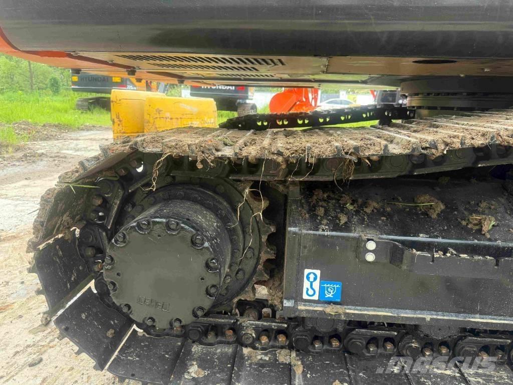 Hitachi ZX200 Lánctalpas kotrók