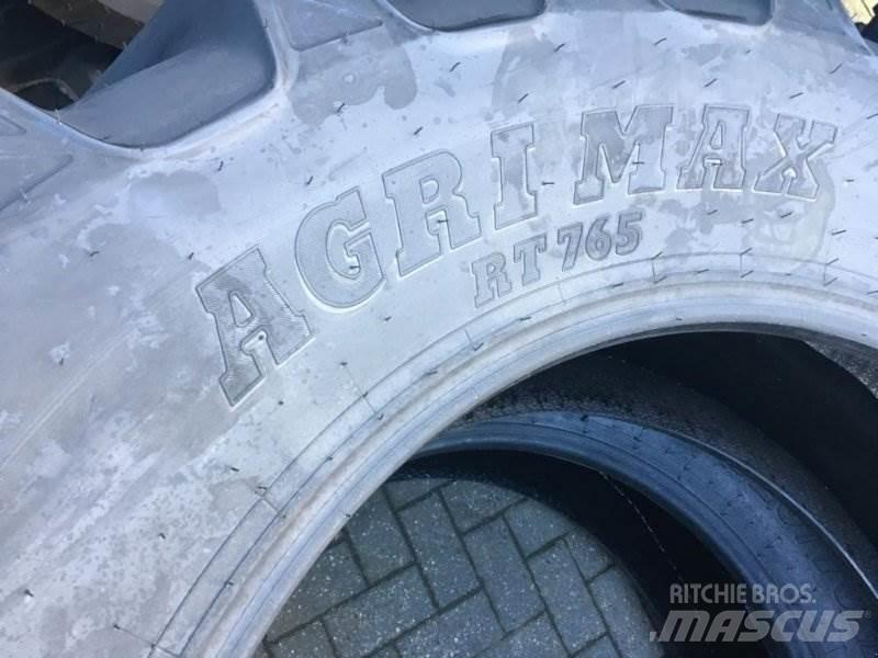 BKT 520/70 R 38 Gumiabroncsok, kerekek és felnik