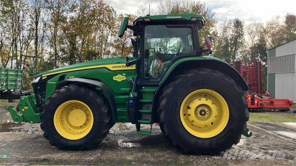 John Deere 8R 370 Traktorok