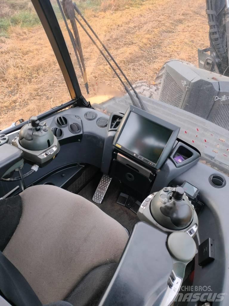 Ponsse Ergo 8W Betakarítók