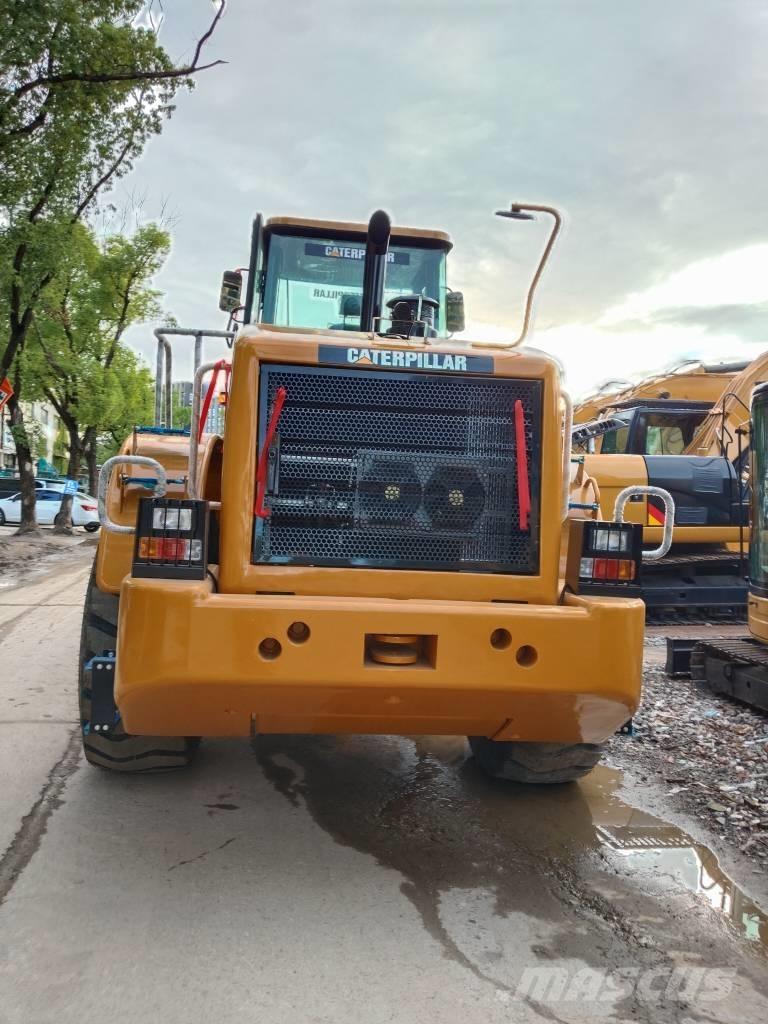 CAT 966 H Gumikerekes homlokrakodók