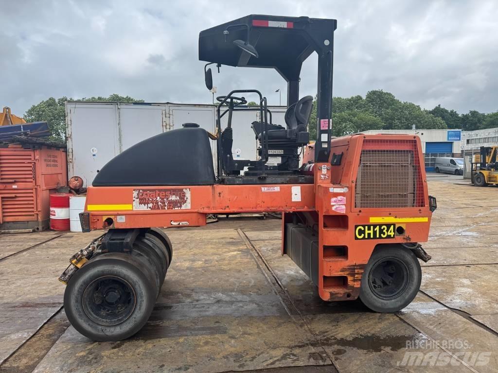 Dynapac CP 142 Pneumatikus kerekes hengerek