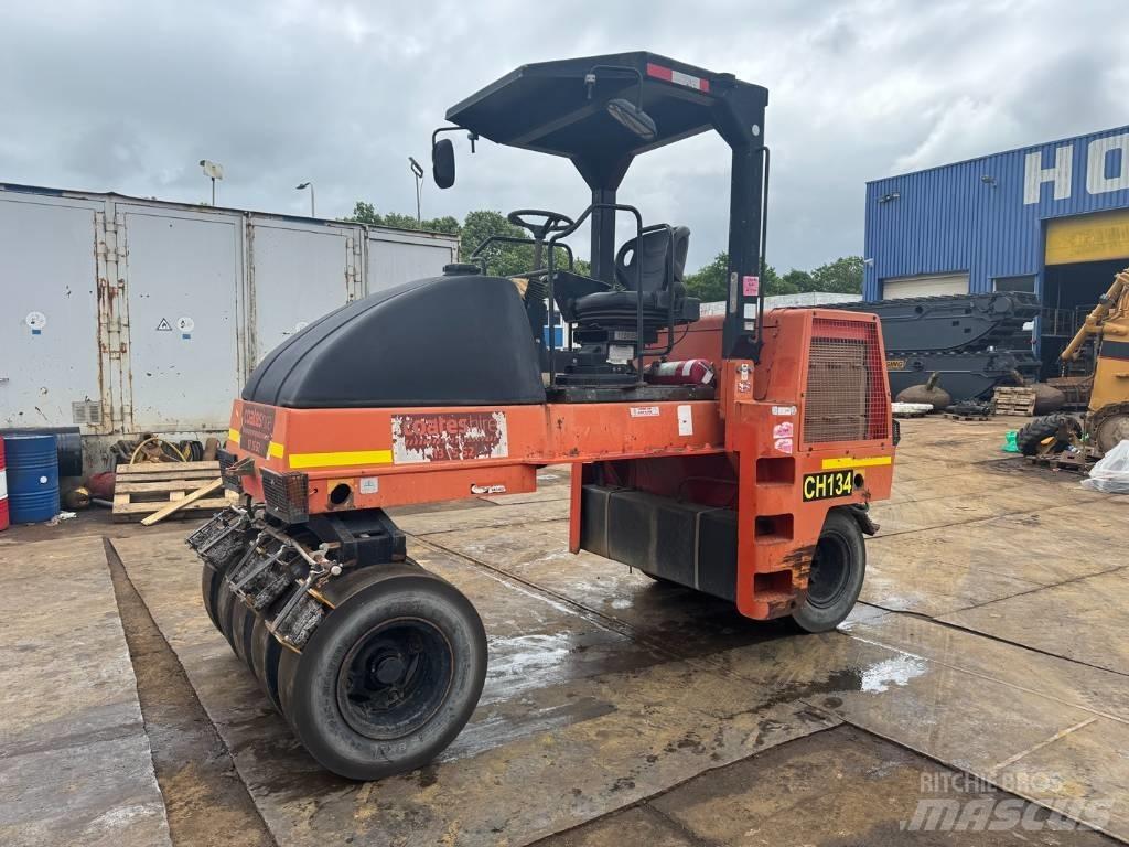 Dynapac CP 142 Pneumatikus kerekes hengerek