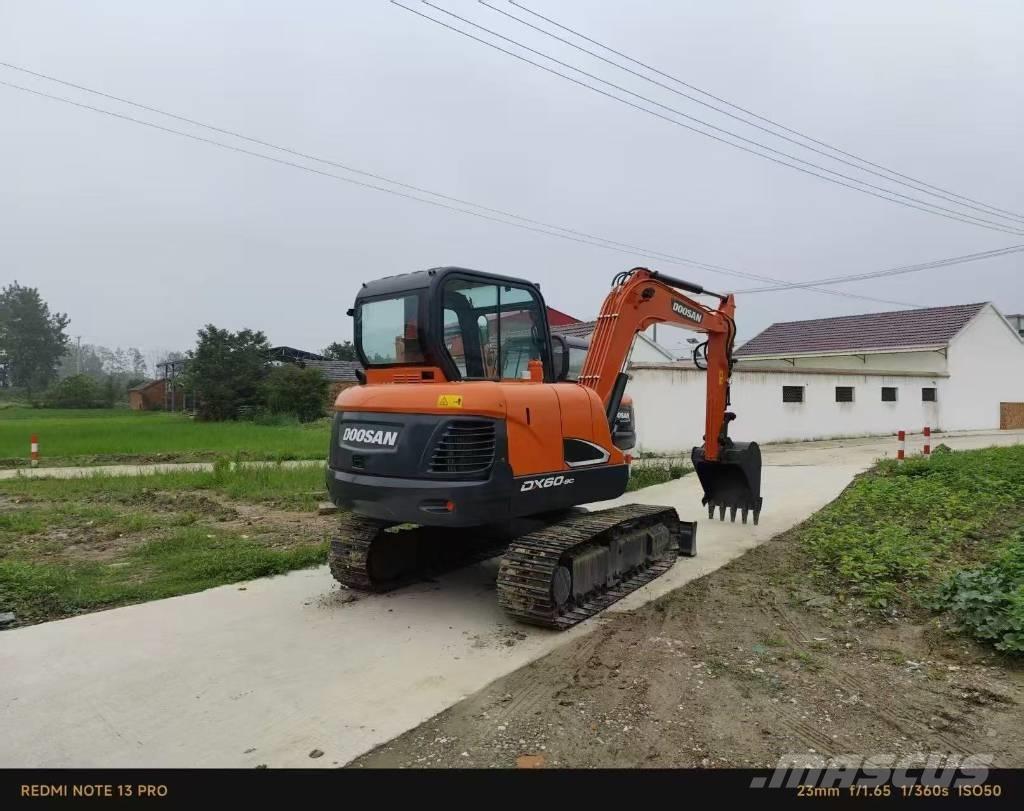 Doosan DX 60 Mini kotrók < 7t
