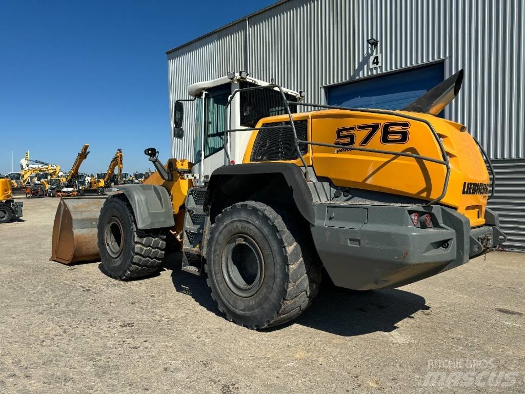 Liebherr L 576 Gumikerekes homlokrakodók