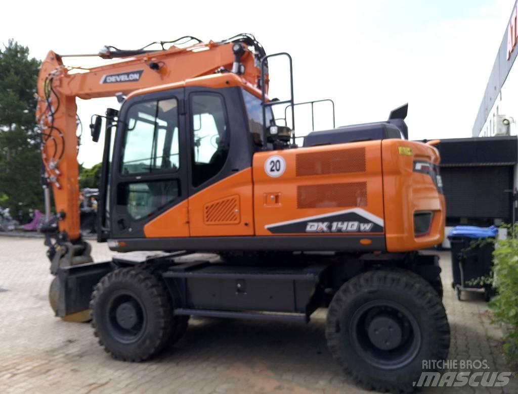 Doosan DX140W-7 Gumikerekes kotrók