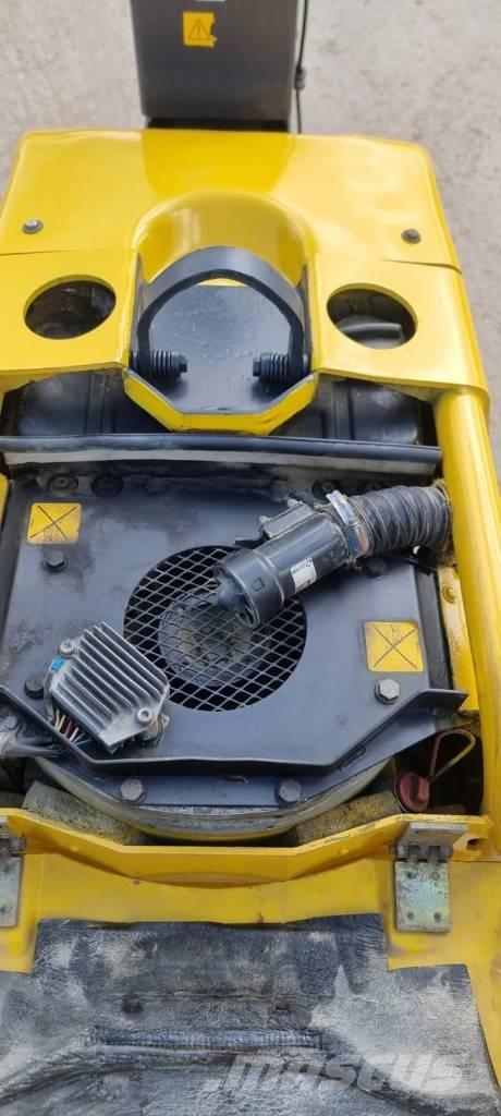 Atlas Copco LH 700 Vibrátorok
