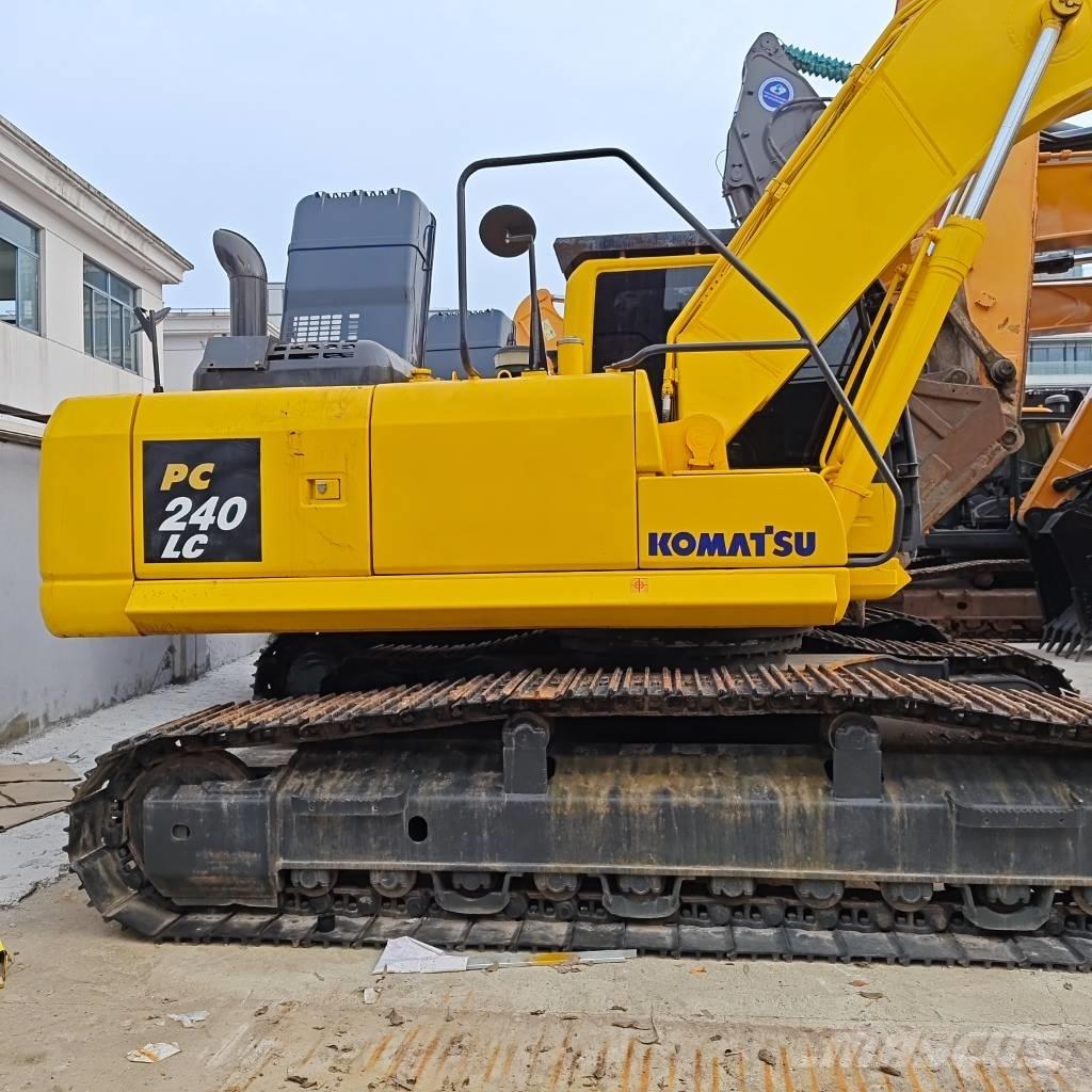 Komatsu PC 240 LC-8 Lánctalpas kotrók