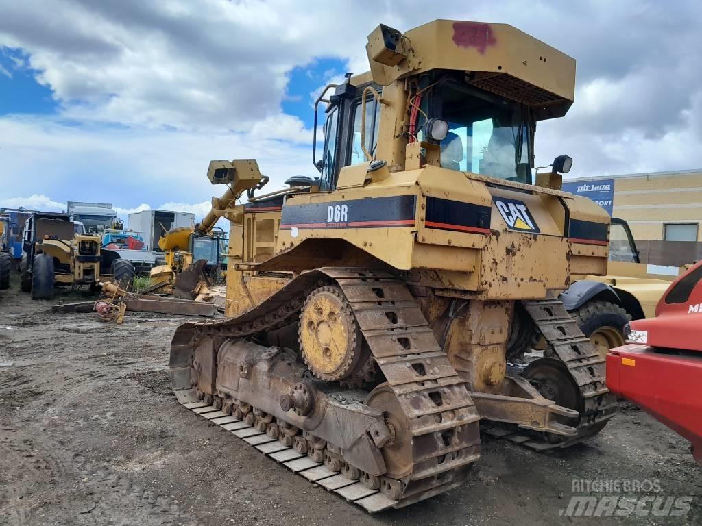 CAT D 6 R III lánctalpas dózerek