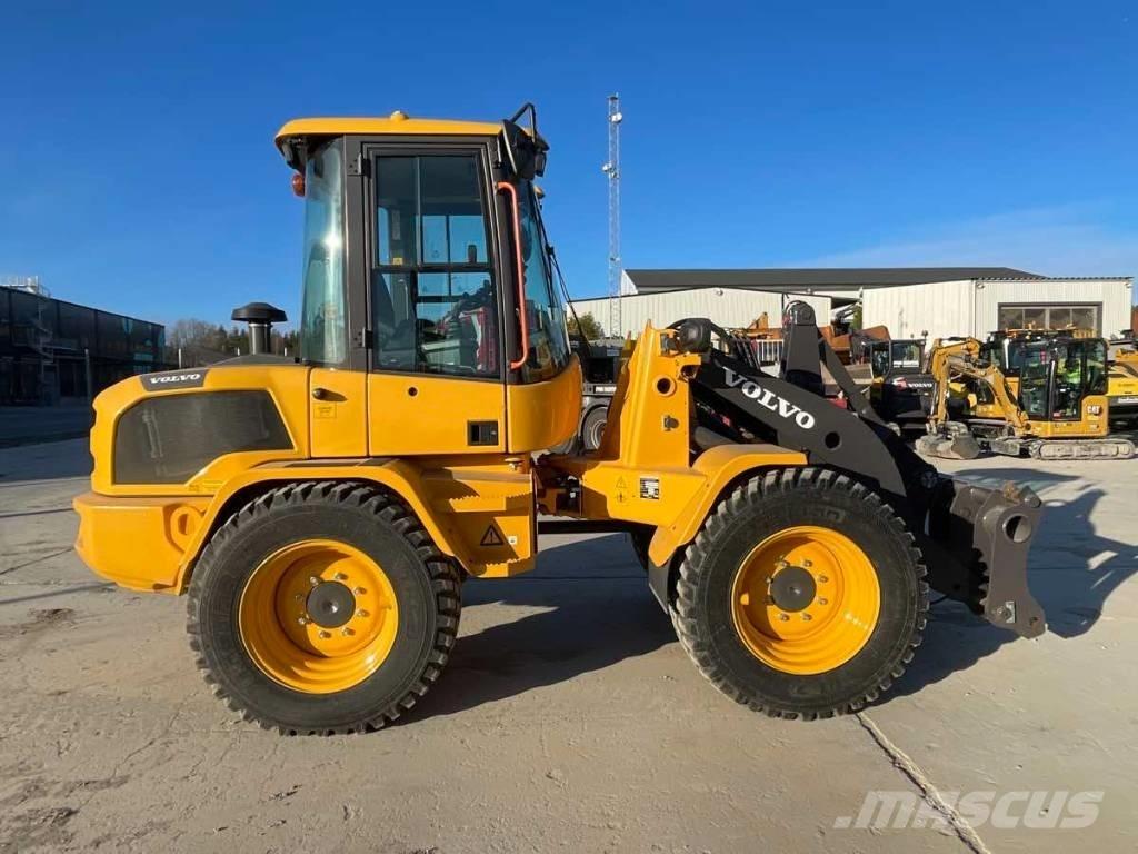 Volvo L35HT Gumikerekes homlokrakodók