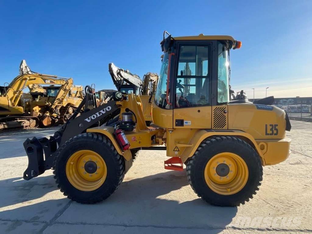 Volvo L35HT Gumikerekes homlokrakodók
