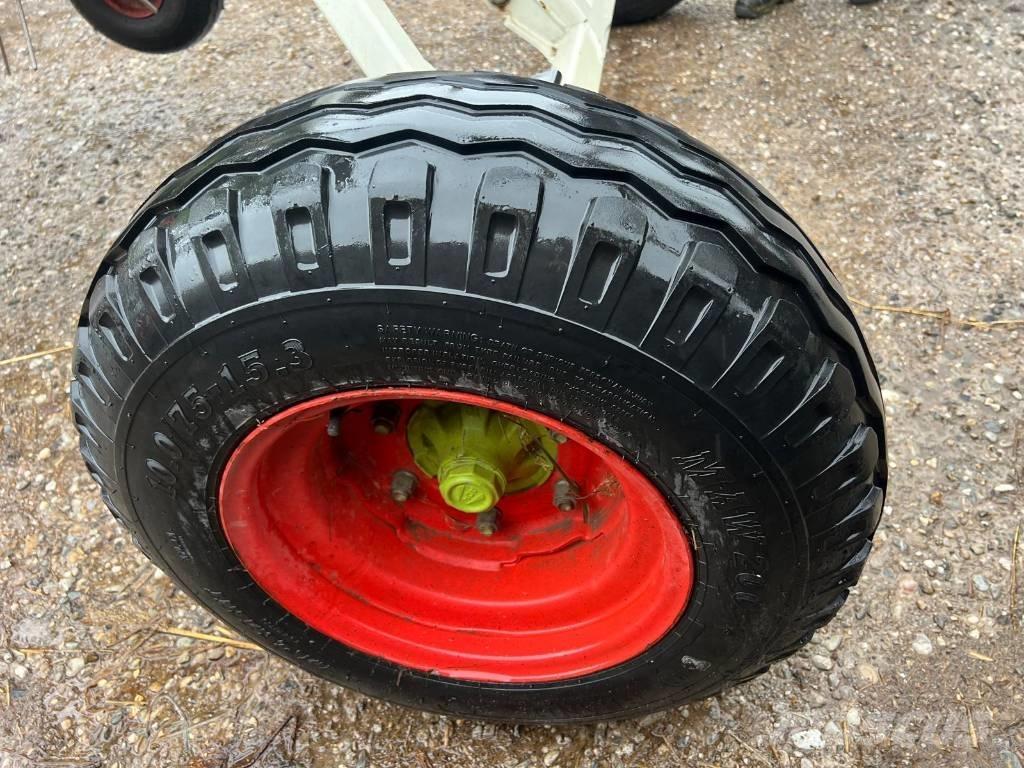 CLAAS Volto 1100 T Rendkészítő