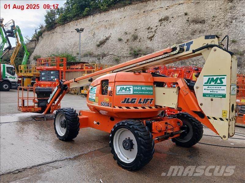 JLG 600 AJ Karos emelők