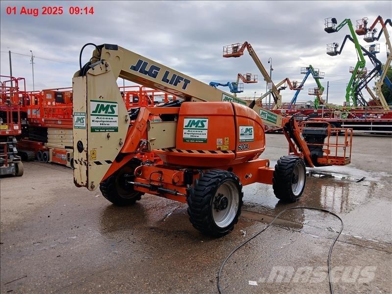 JLG 600 AJ Karos emelők