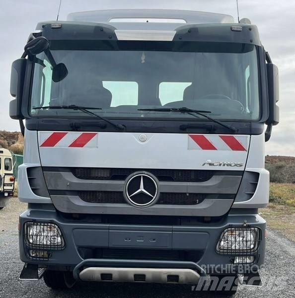 Mercedes-Benz 2641 Konténer keretes / Konténeres teherautók