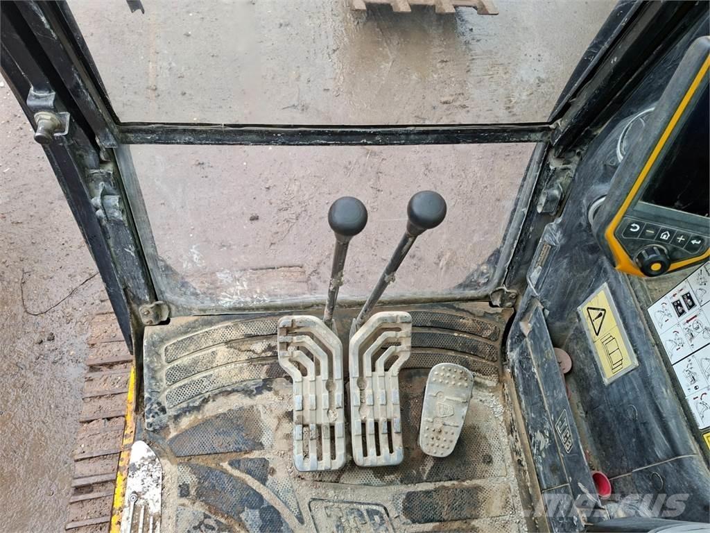 JCB JS 130 LC T4 Építőipar - Egyebek