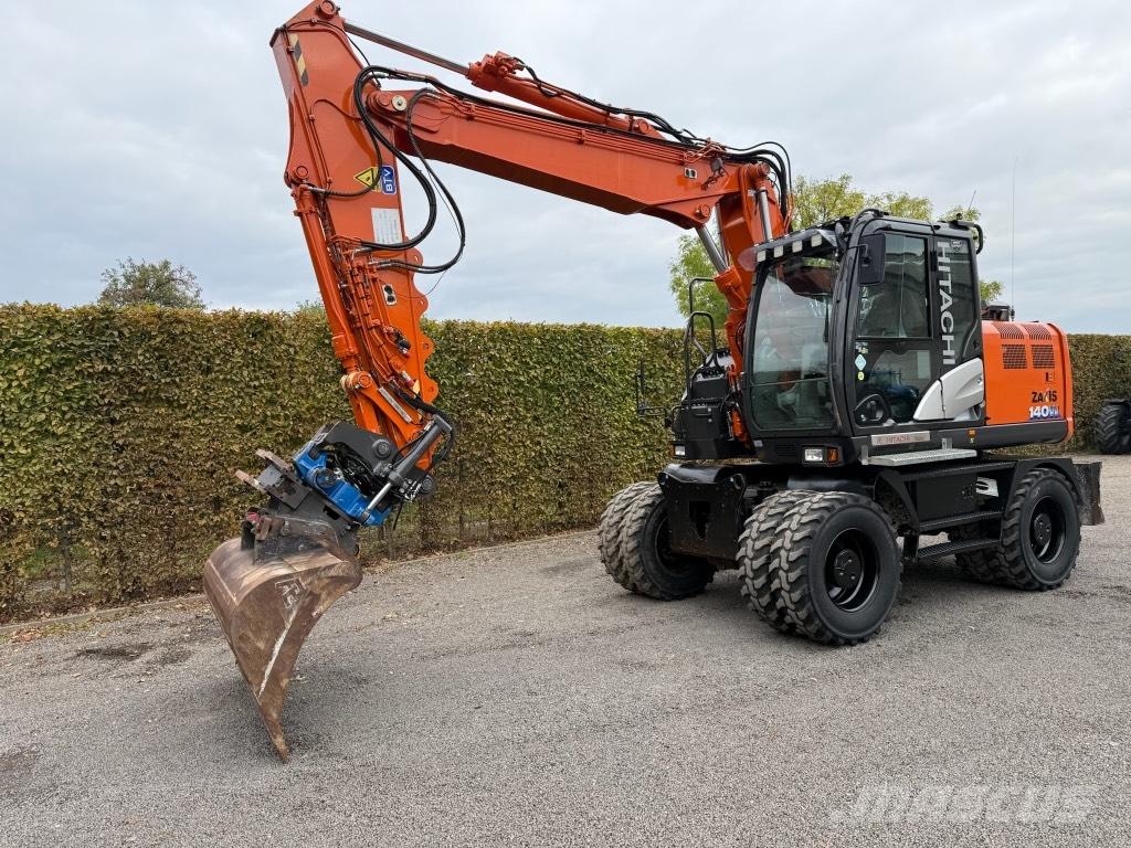 Hitachi ZX 140 W-6 Gumikerekes kotrók
