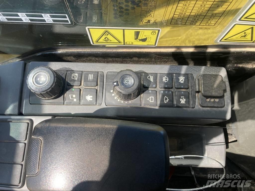 CAT 306CR Lánctalpas kotrók
