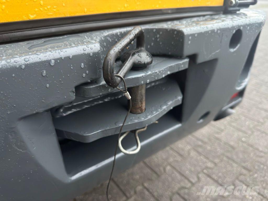 Mustang MUS AL306 Gumikerekes homlokrakodók