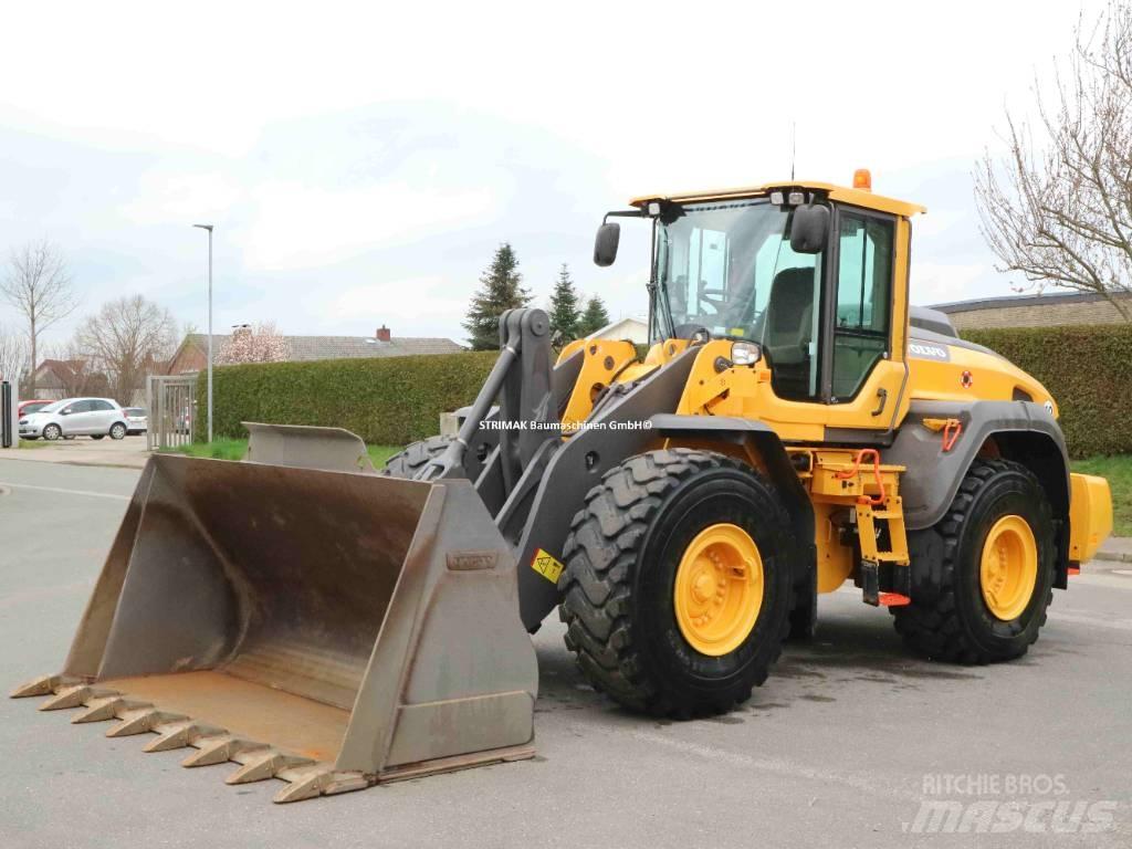 Volvo L 120 H Gumikerekes homlokrakodók