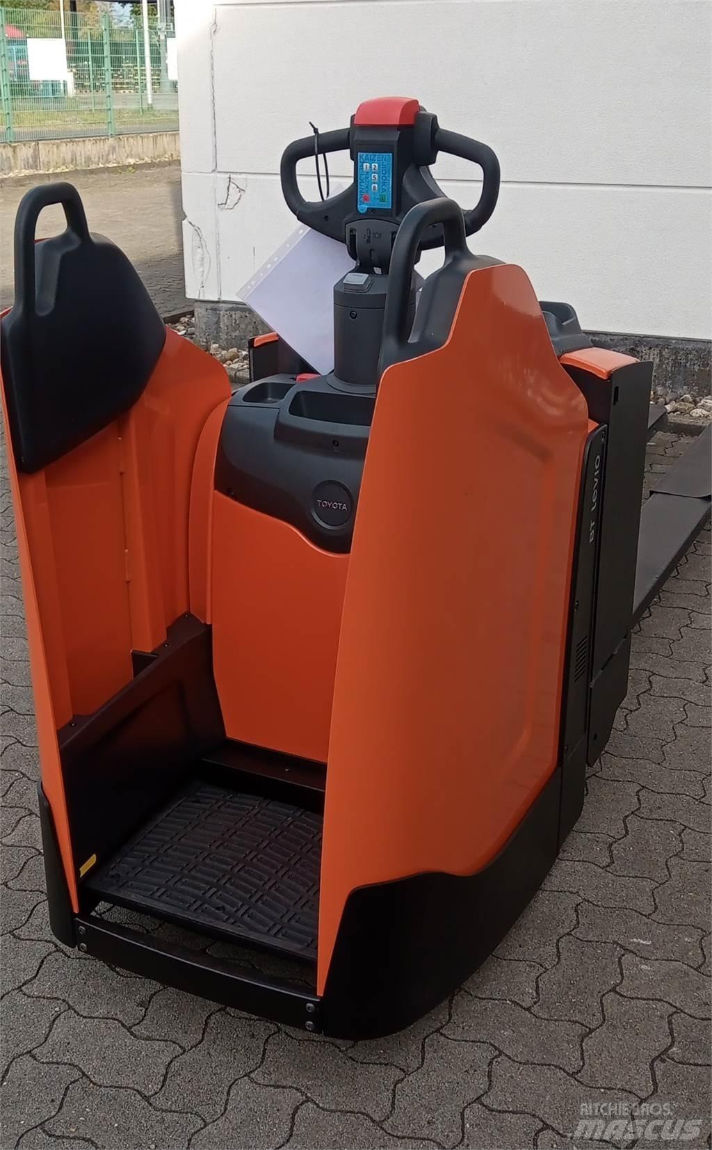 Toyota LPE 250 Alacsony emelőkocsi