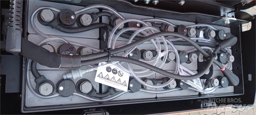 Toyota LPE 250 Alacsony emelőkocsi