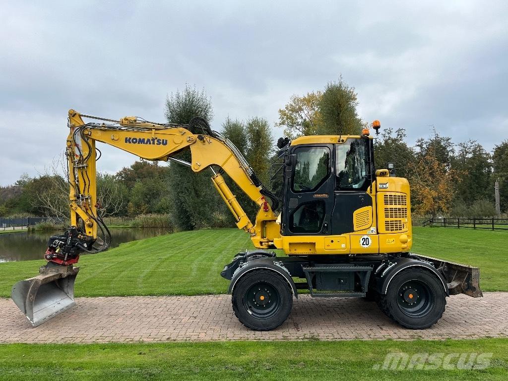 Komatsu PW 118 Gumikerekes kotrók