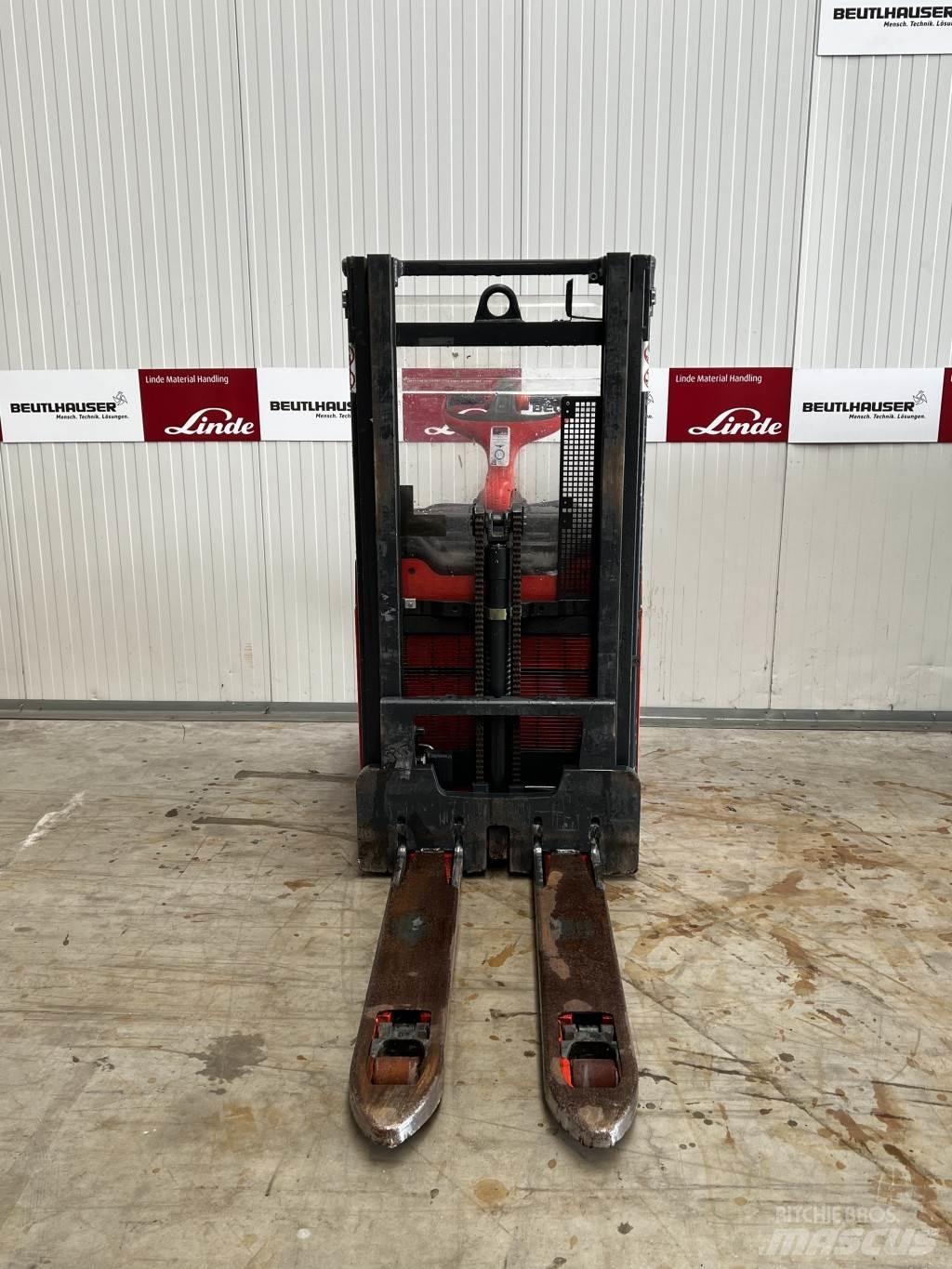 Linde D12AP Gyalogkíséretű targonca