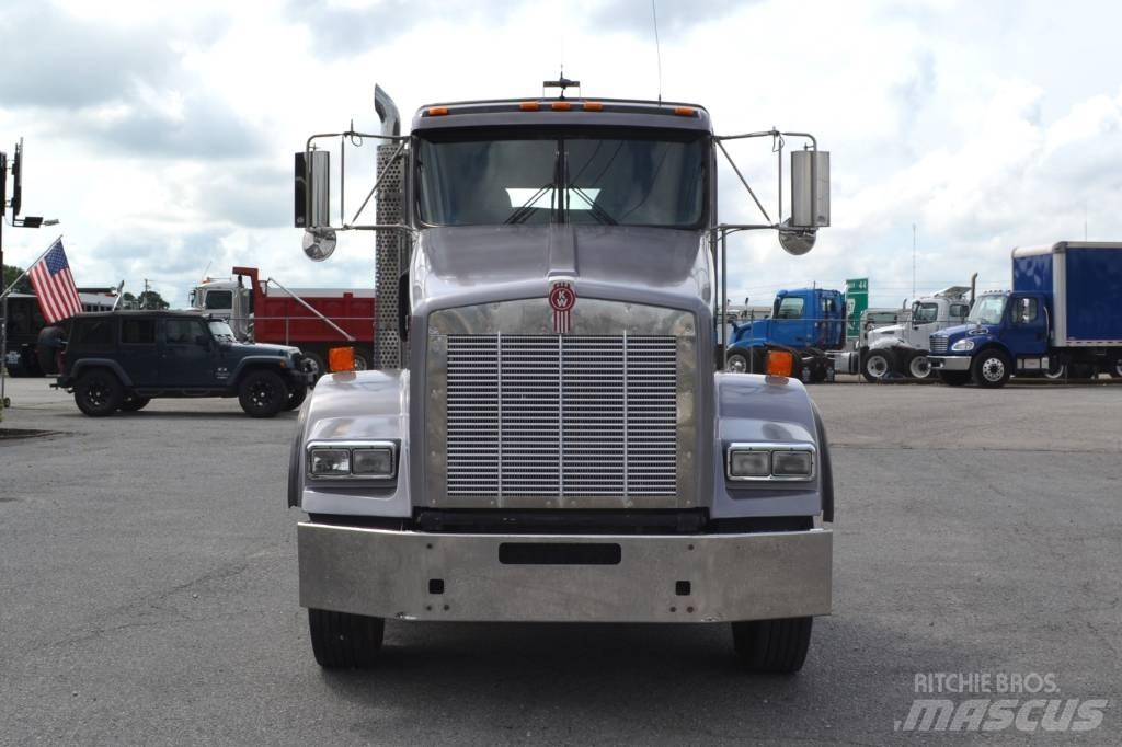 Kenworth T 800 Nyergesvontatók