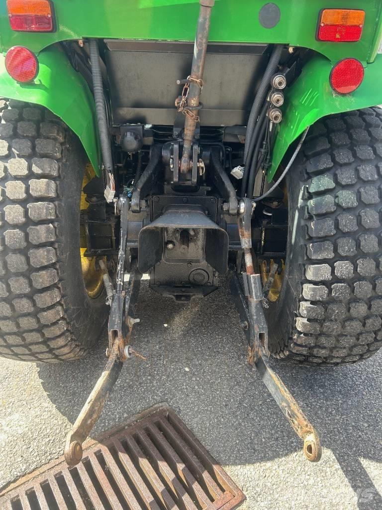 John Deere 4400 Kompakt traktorok