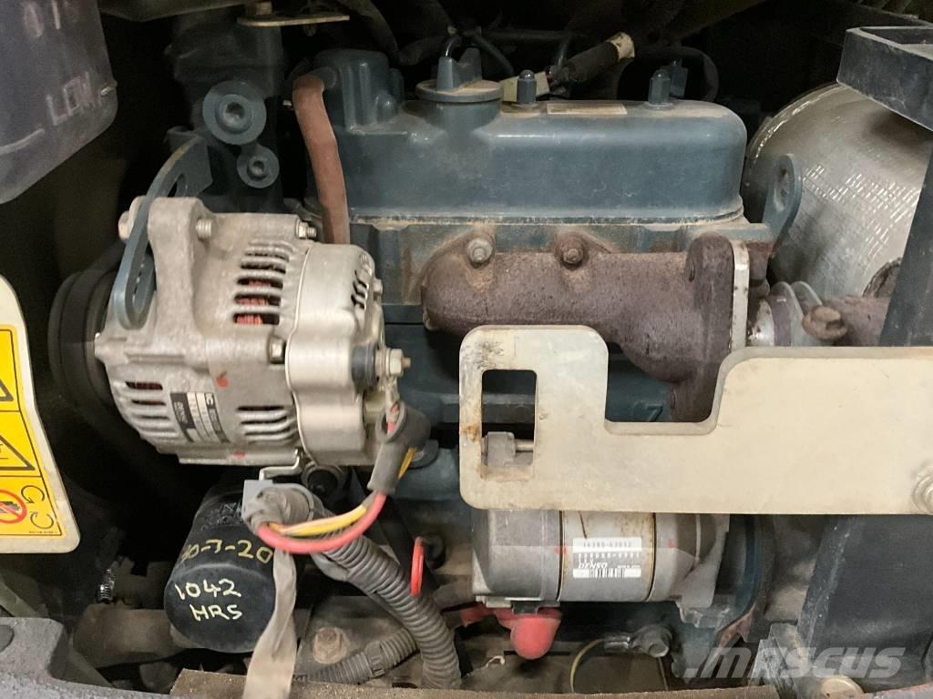 Kubota KX 015-4 Mini kotrók < 7t