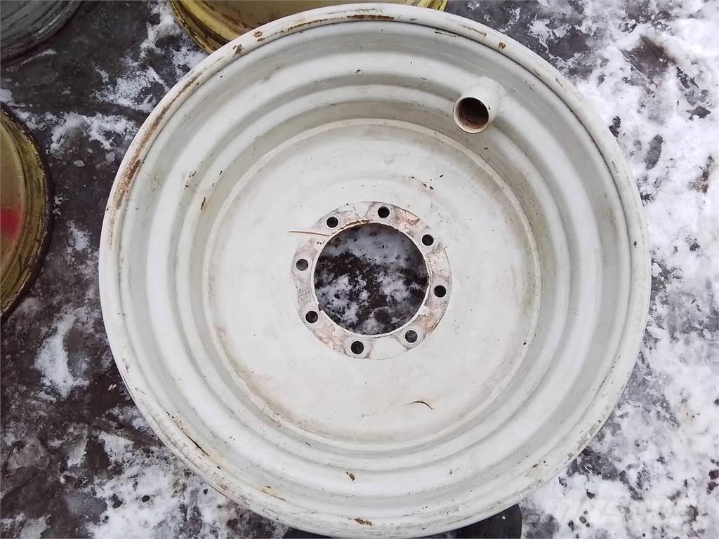  Okänt Sampo 20x28 Gumiabroncsok, kerekek és felnik