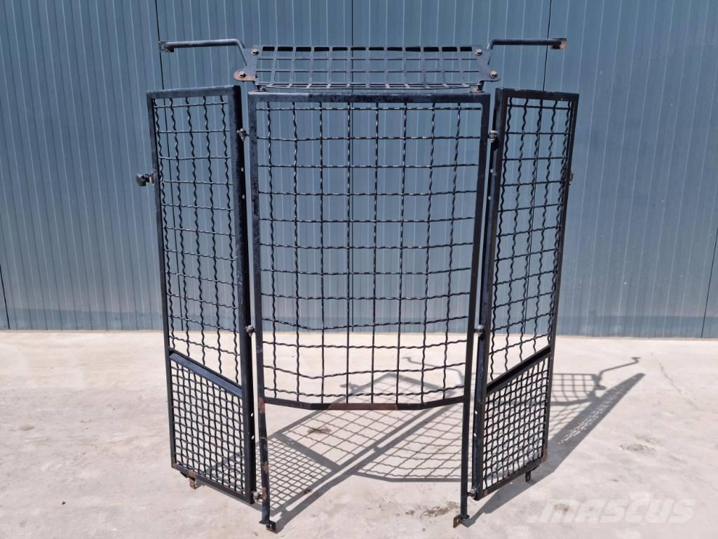 CAT 938K / 938M Vezetőfülke és belső tartozékok