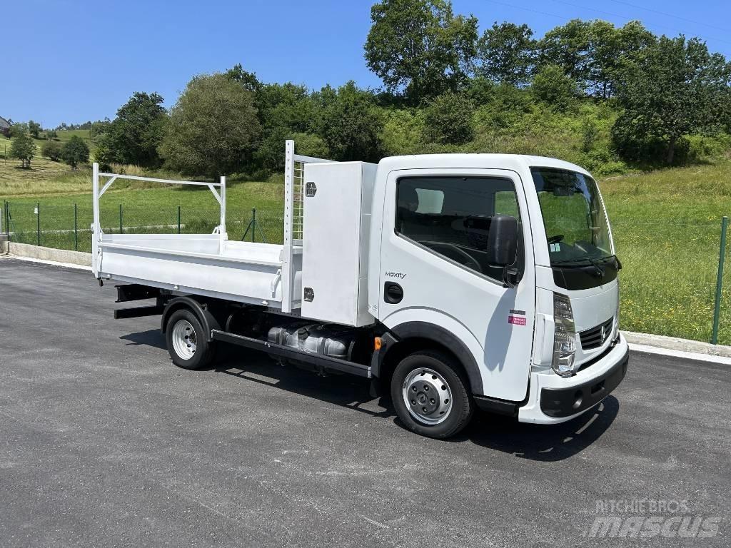 Renault Maxity Kis teherszállító/Platós kocsi